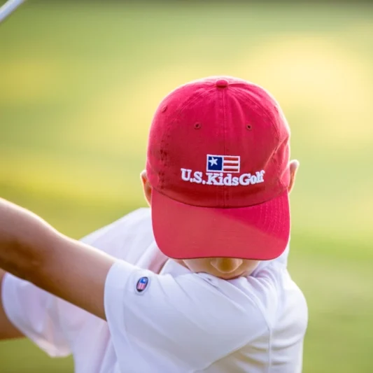 Aufschlag U. S. Kids Golf Local Tour in Deutschland - eine Turnierserie für Kinder und Jugendliche von 5 bis 18 Jahren | Bild: CAICON GmbH