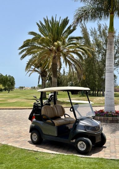 Maspalomas Golf | Teures Cart mit Golfkids